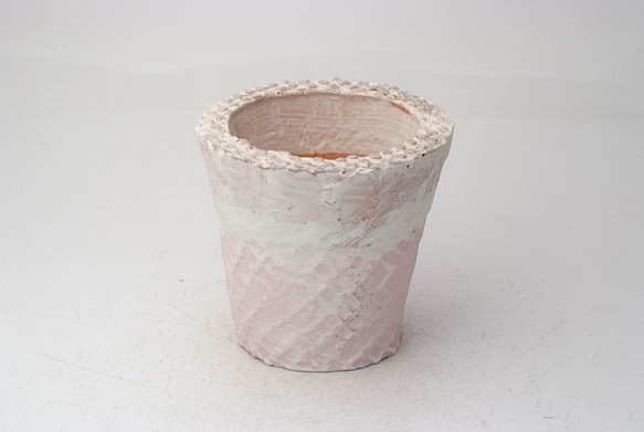 陶器製（２号ポット相当）　多肉植物の欲しがる植木鉢 AAMc-3787ピンク 1枚目の画像