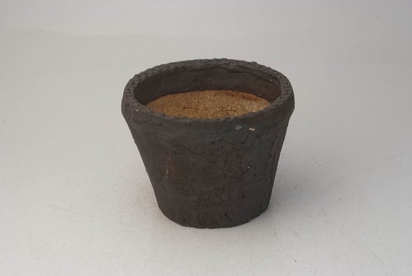 陶器製（3号ポット相当）　多肉植物の欲しがる植木鉢 OPMc-6421ブラック 1枚目の画像