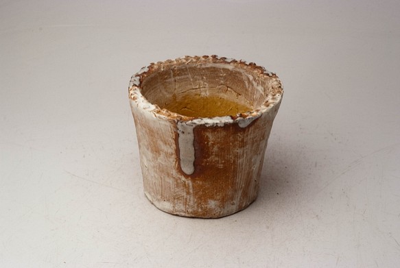 陶器製（2.5号ポット相当）　多肉植物の欲しがる植木鉢 SMS-6570 1枚目の画像