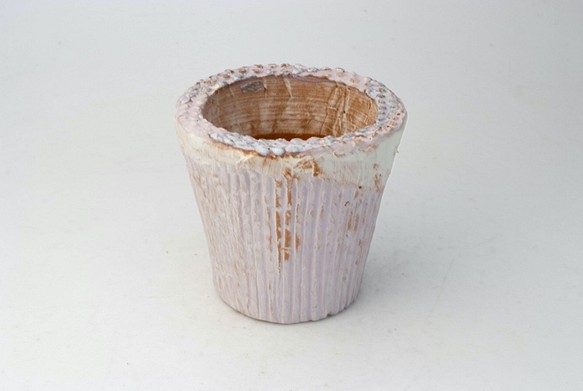 植木鉢 陶器（２号ポット相当）多肉植物の欲しがる植木鉢 AAMc-9038パープル 1枚目の画像