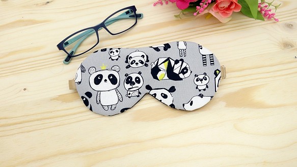 灰底熊貓家族 可調式睡眠眼罩附束口收納袋 sleep mask 第1張的照片