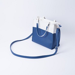 紙袋造型拼色包 手提肩背兩用 白X寶藍 第1張的照片