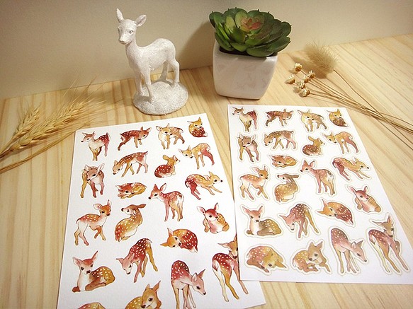 歪的工作室-花鹿+貓頭鷹組合貼紙包(含明信片) 第1張的照片
