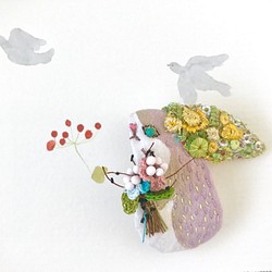 お花畑の妖精ブローチ(うすもも) 1枚目の画像