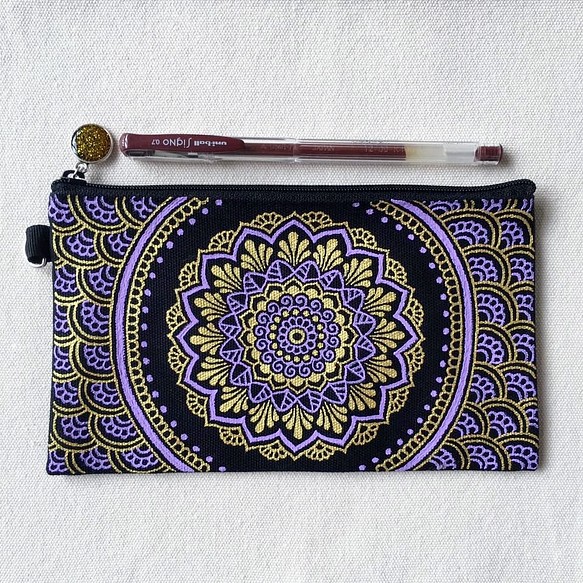 手繪收納包 收納袋 化妝包 筆袋 鉛筆袋 零錢包 拉鍊 手機袋 手繪包 Henna Mandala 曼陀羅 民族 第1張的照片