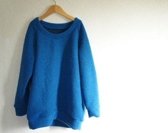 ウインターブルーのセーター 1枚目の画像