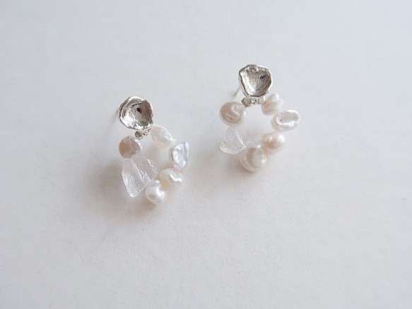 925純銀 原焠花圈 白水晶 淡水珍珠 耳環 耳夾 一對 第1張的照片