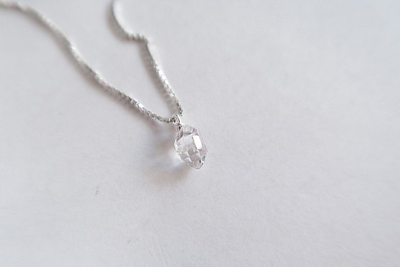 925スターリングシルバーミニハーキモンクリスタルシャイニングダイヤモンドネックレス 1枚目の画像