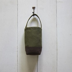簡約輕便 飲料袋 / 水壺袋 / 小提袋 (橄欖綠+咖啡) 第1張的照片