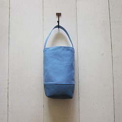 簡約輕便 飲料袋 / 水壺袋 / 小提袋 (淺藍+灰藍) 第1張的照片