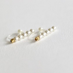 Baby pearl簡約小巧耳環[E11-111G] 第2張的照片