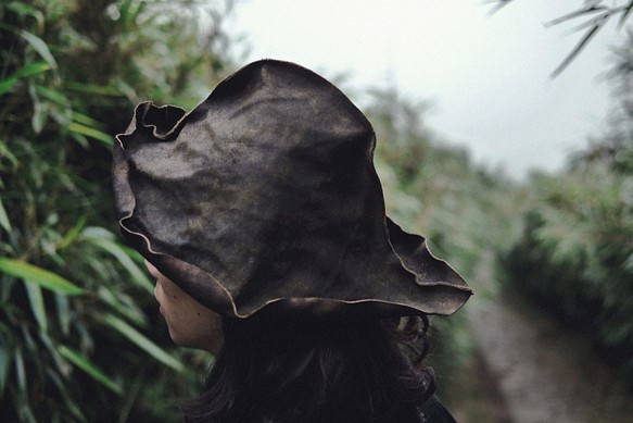 皮革枯葉帽 | 漁夫帽 | 遮陽帽 | 限量手工製作 | 枯葉綠 第1張的照片
