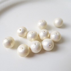 棉珍珠-8mm象牙白10顆 (雙孔) 第1張的照片