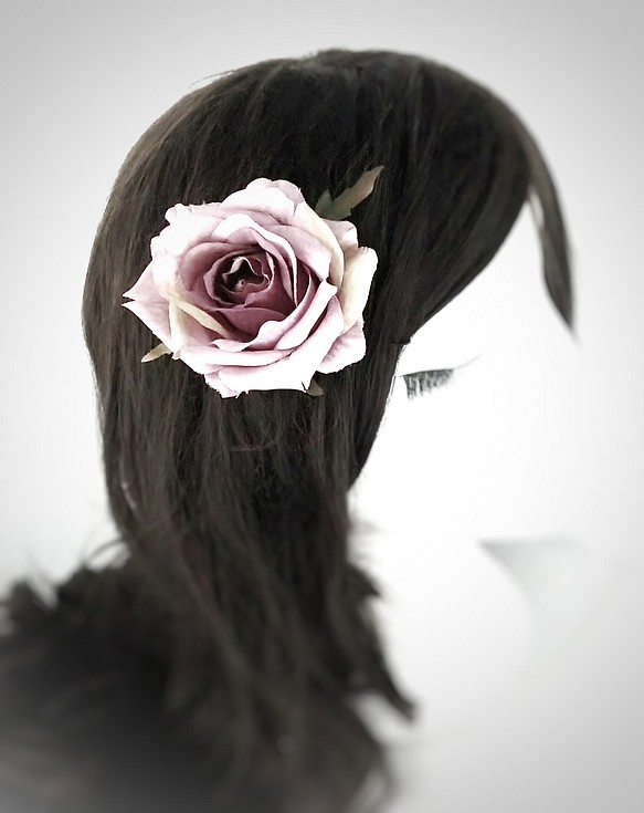 ヴィンテージピンクの造花のUピン 1枚目の画像