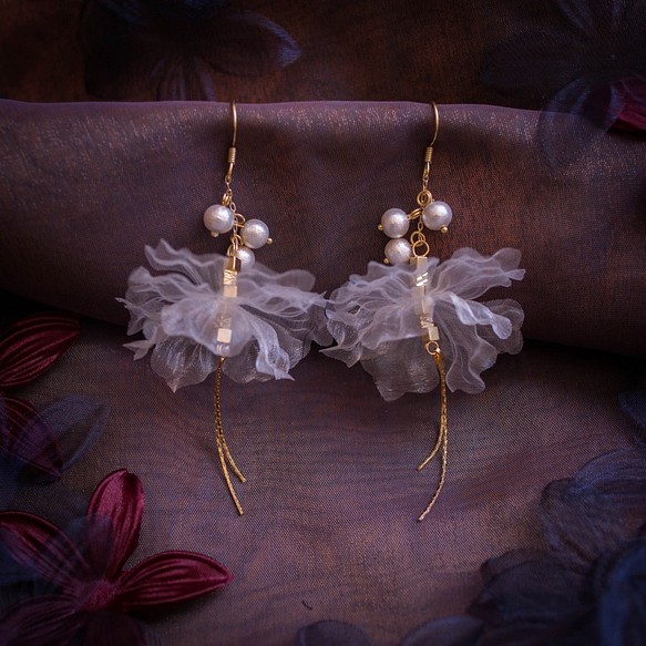 Aurae | 花びら 手作り コットンパール ピアス イヤリング Fabric Flower Earring 第1張的照片