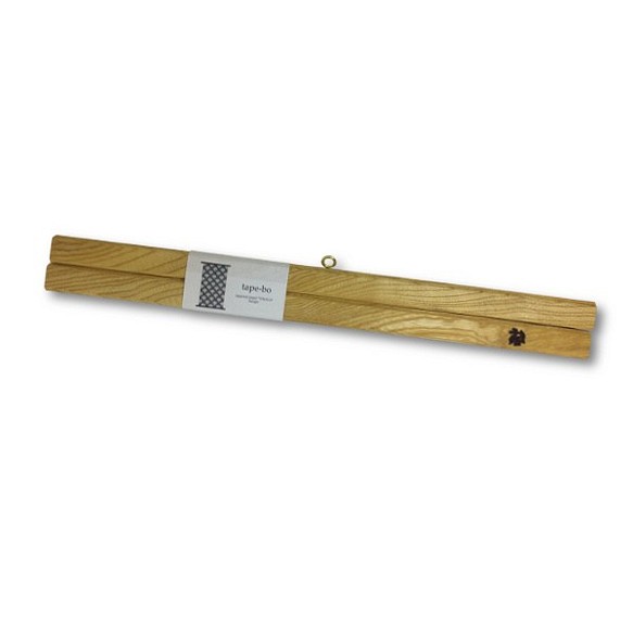 tape-bo （木製タペストリー棒）欅（ケヤキ）白太 1枚目の画像