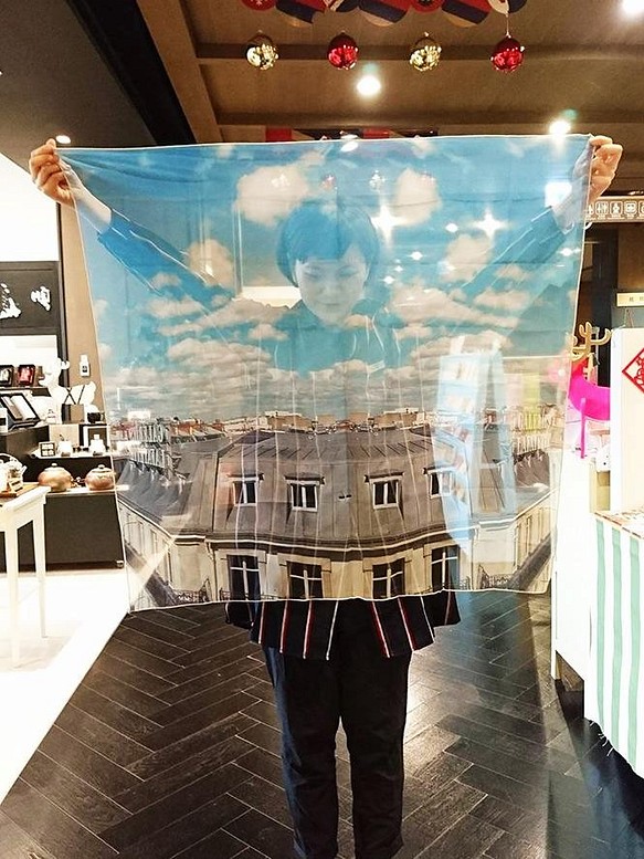 ニホンジカフー〜スカーフ&gt;&gt; &lt;&lt;大型マフラーの古き良き時代 - パリの屋根 1枚目の画像