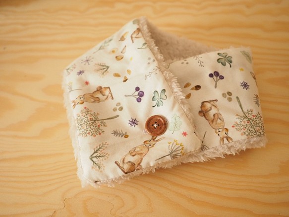 手作啡色小兔圖案 保暖圍巾 可做嬰兒小孩成人尺寸 第1張的照片