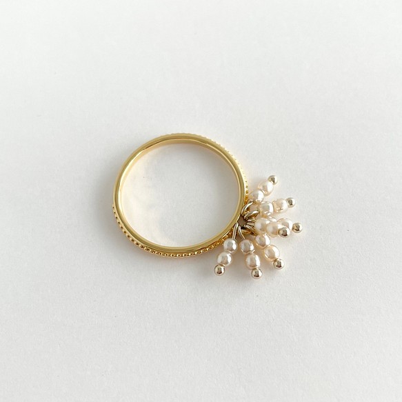 【パールの華奢リング・指輪】極小パールを使用したパールフリンジ　シンプルモチーフのリング 1枚目の画像
