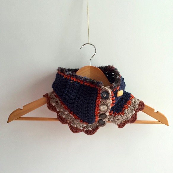Creative cowl  |  Multi-ways hand crochet scarf  |  organic 1枚目の画像