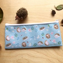 Zoe's forest 小刺蝟毛氈布筆袋 第1張的照片