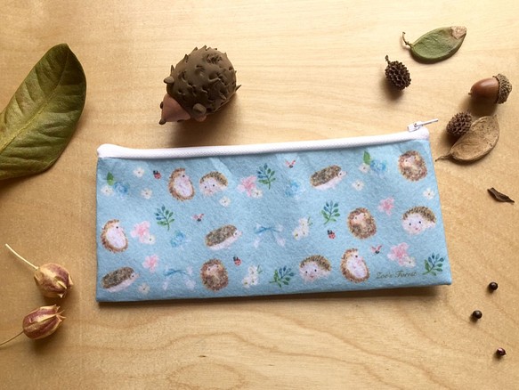 Zoe's forest 小刺蝟毛氈布筆袋 第1張的照片