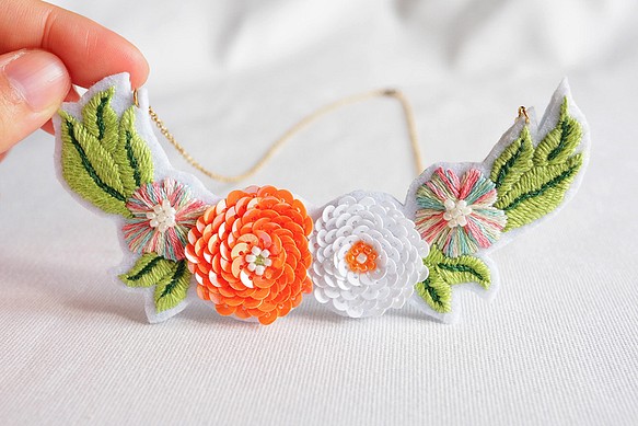 Tangerine Dream Sequin and Embroidery Necklace *Handmade* 1枚目の画像