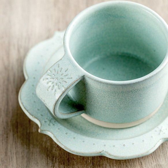 【春漫野花】 法式甜美浮雕‧ArtDeco同色杯盤組 (蒲公英/藍) 第1張的照片