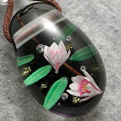 オガタマノキ咲く とんぼ玉 ガラス ネックレス No872 1枚目の画像