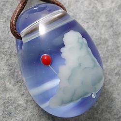 風船と入道雲 とんぼ玉 ガラス ネックレス No1027 1枚目の画像