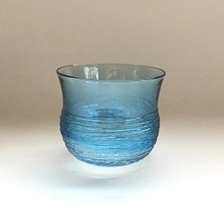 くるくるきらきらガラスの冷茶グラス　青色　 1枚目の画像