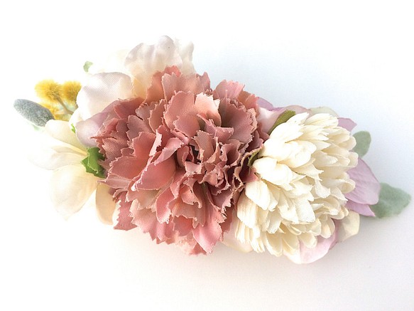 春の花束のバレッタ　ピンク×アイボリー 1枚目の画像