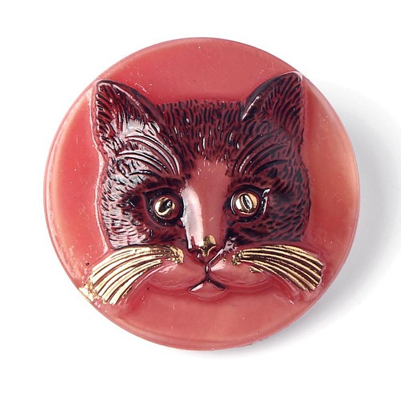 新作・ガラスボタン 2.8cm 紅色 金のヒゲ・黒猫さん 1枚目の画像