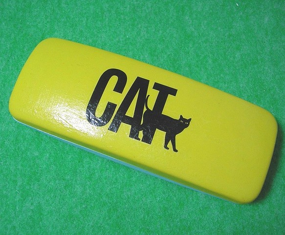 猫の眼鏡ケース　イエロー　黄色 1枚目の画像