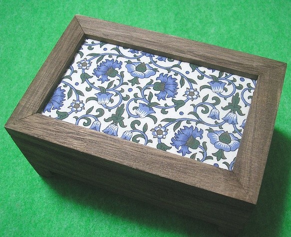 リバティ 木製ジュエリーボックス 小物入れ 裁縫箱 1枚目の画像