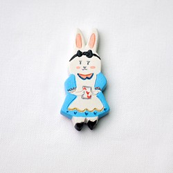 甜美 愛麗絲兔 胸針/黏土 第1張的照片