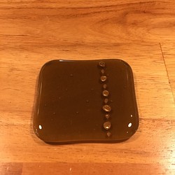 玻璃豆碟棕色 第1張的照片