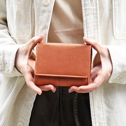 雙折錢包，迷你錢包，緊湊型，真皮，手掌大小，纖薄，禮物，名字夾，駝色 HAW006-MO 第1張的照片