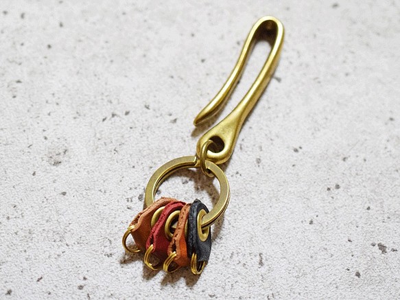 黃銅和櫪木皮革配件 JAK007 鉤型鑰匙圈 第1張的照片