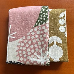 カットクロス15綿麻キャンバス【ハミングバード】ピンク&モカ2枚セットはぎれハギレ 1枚目の画像