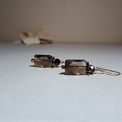 寶石級煙晶和黑色尖晶石耳環 第1張的照片