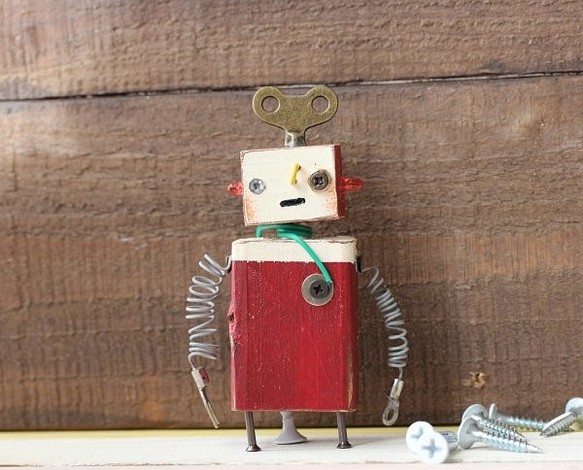 木製ロボット(赤) 1枚目の画像