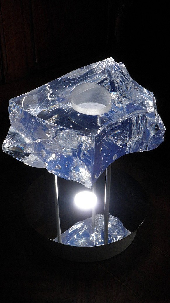 ガラスの塊を使った神秘的な照明 花器 立体・オブジェ kumuto 通販 