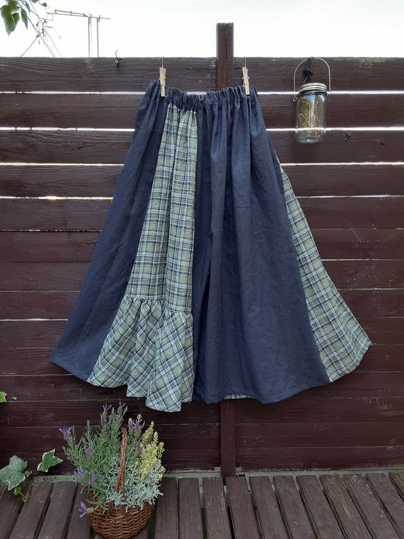 切り替えギャザーのふんわりスカート　（ハーフリネンチェックとリネン無地） 1枚目の画像