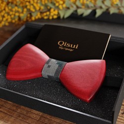 PREMIUM QISUI  　　　　木製蝶ネクタイ　 素材:ピンクアイボリー 1枚目の画像