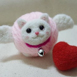原創羊毛氈 "貓"線球鑰匙圈 情人限定甜蜜天使貓款 第1張的照片