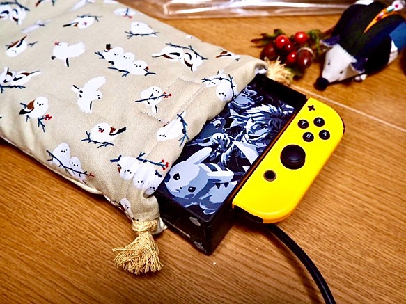 Nintendo Switch持ち運び用ポーチ・シマエナガ大 1枚目の画像