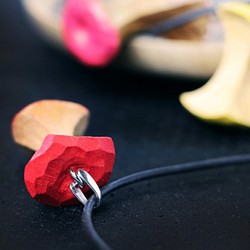 Bu Ping Fan EatingAppleネックレス[レザーコード]-木版画-手作り-手作り-カスタマイズ可能な色 1枚目の画像
