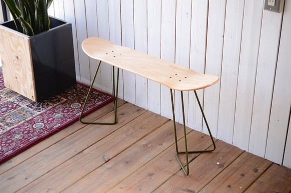 Skateboard stool (Finch Green）  / スケートボードスツール（フィンチグリーン） 1枚目の画像