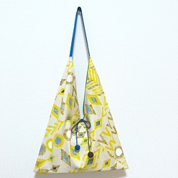 プリントコットン粽サイドバックパック-大サイズ-黄色のジオメトリ+アースブルーのドット 1枚目の画像